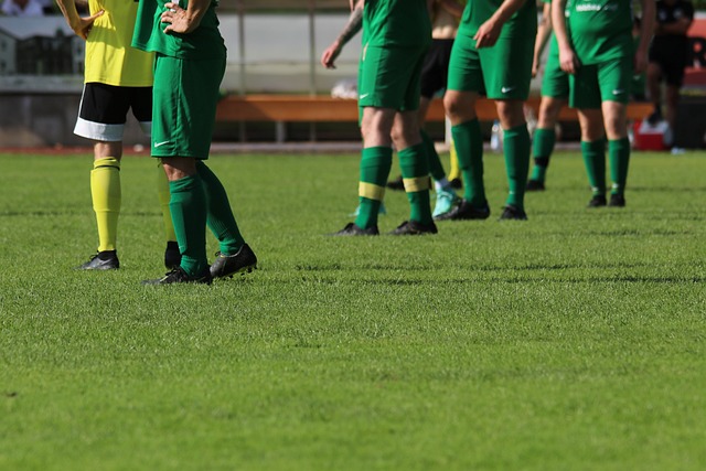 早便排起长 早便排起长